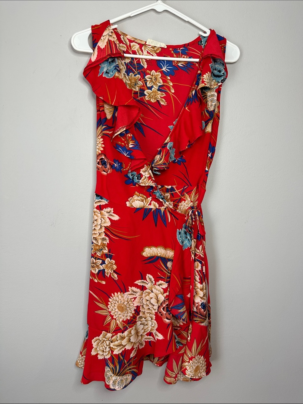 Engerla Red Floral Wrap Dress with Ruffle Trim size M
